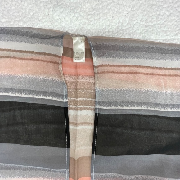 Women’s Cato - EST 1946 One Size multi-color Shawl Cape - Picture 3 of 13